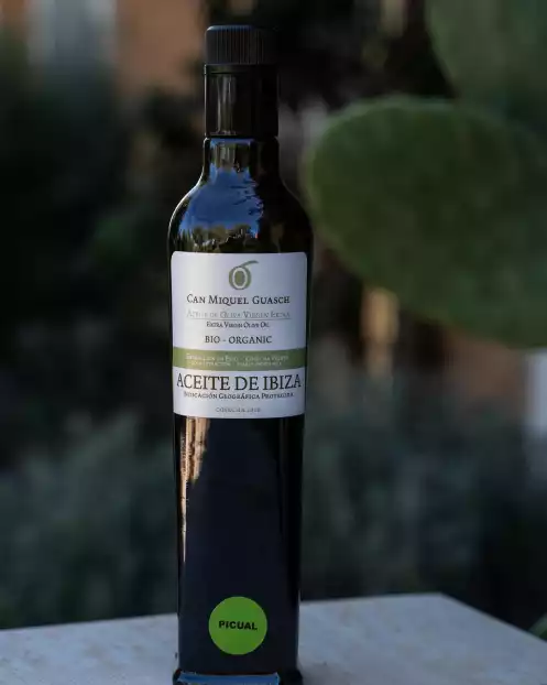 Aceite de oliva picual en Ibiza